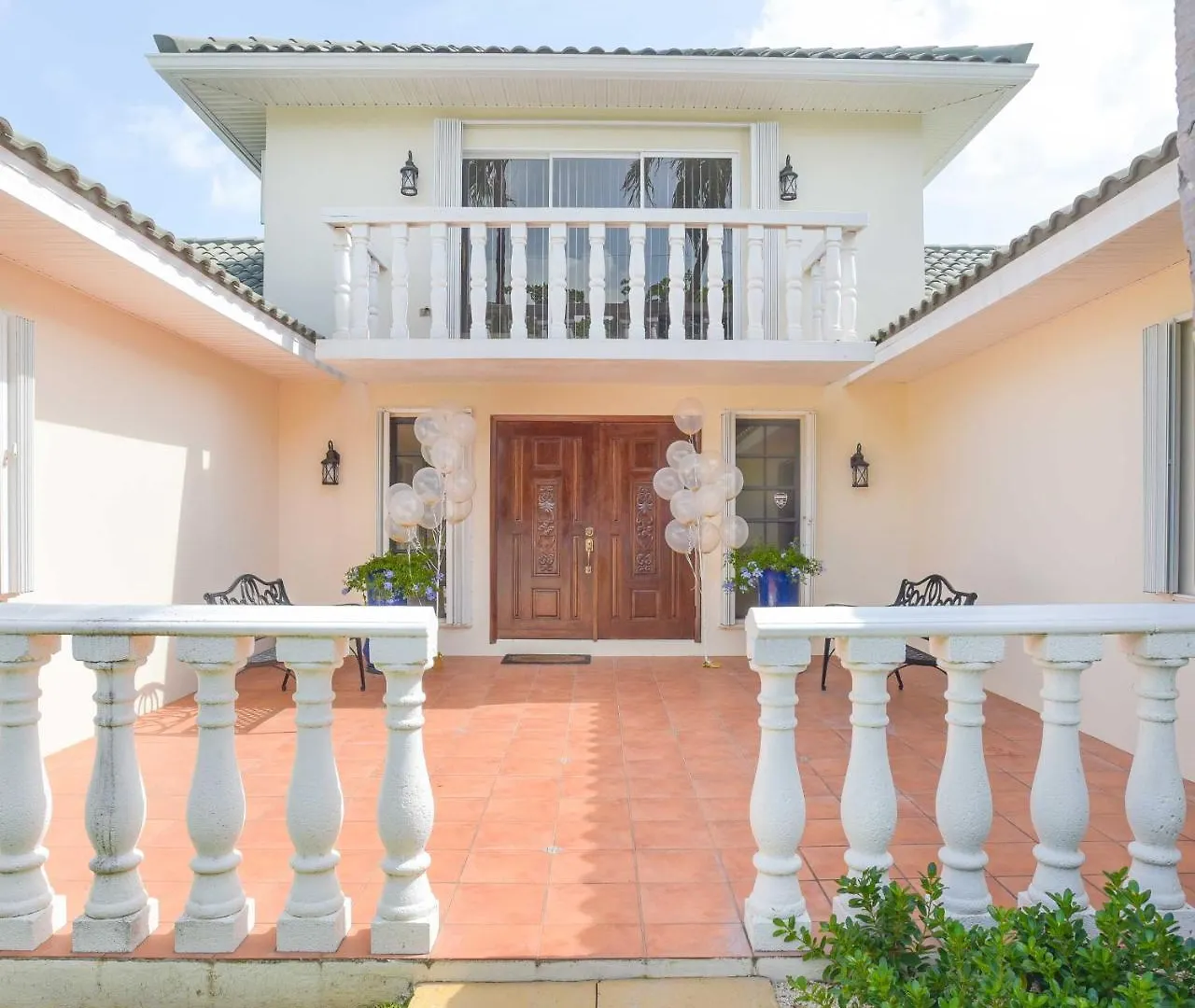 בית הארחה ג'ורג' טאון Addison Lee Cayman Villa